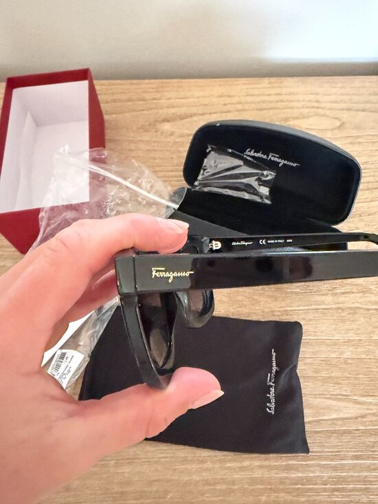 Salvatore Ferragamo Black 53mm Oversized Sunglasses main image 8